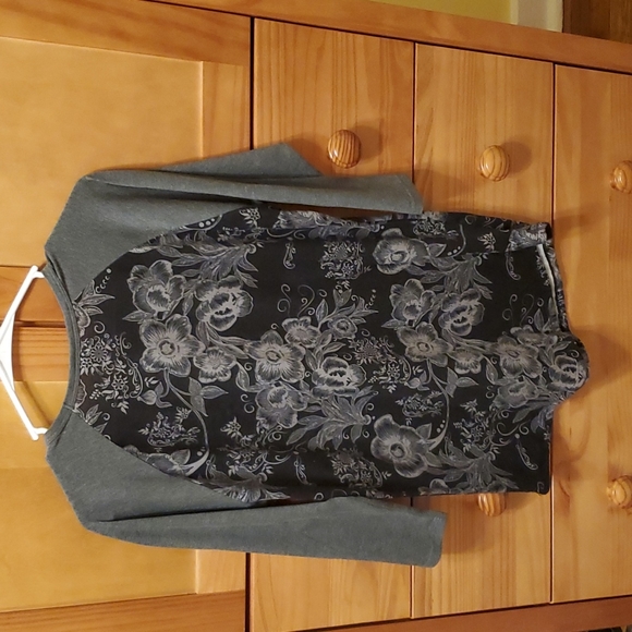 Lularoe Randy top - Picture 2 of 4